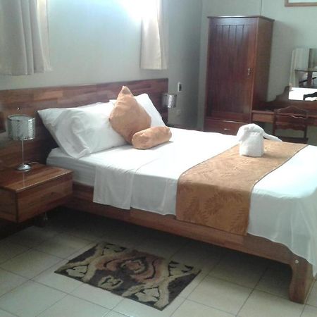 Hotel Golden Star Iquitos Bagian luar foto