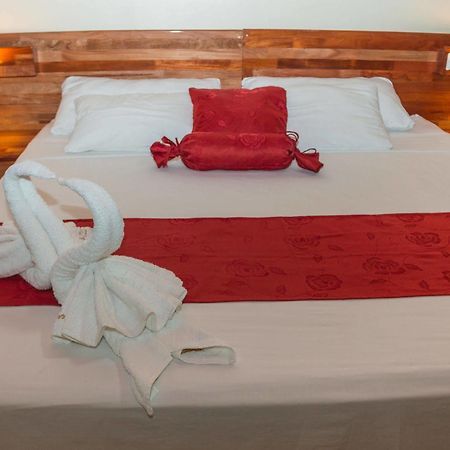 Hotel Golden Star Iquitos Bagian luar foto