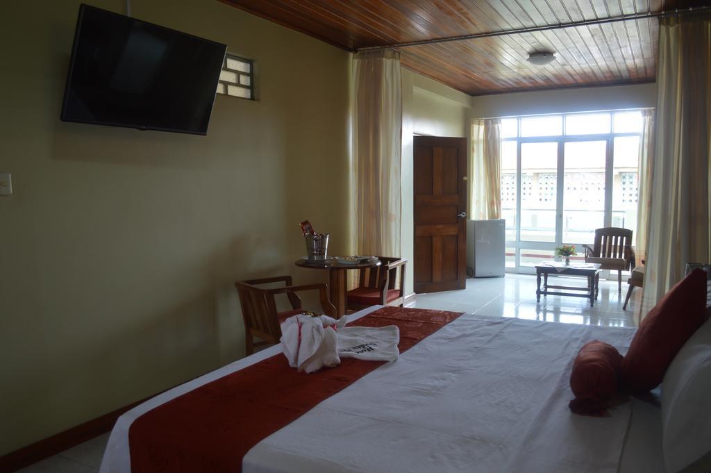 Hotel Golden Star Iquitos Ruang foto