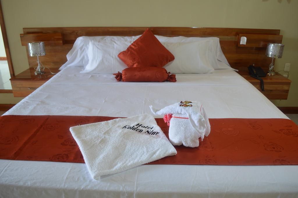 Hotel Golden Star Iquitos Bagian luar foto