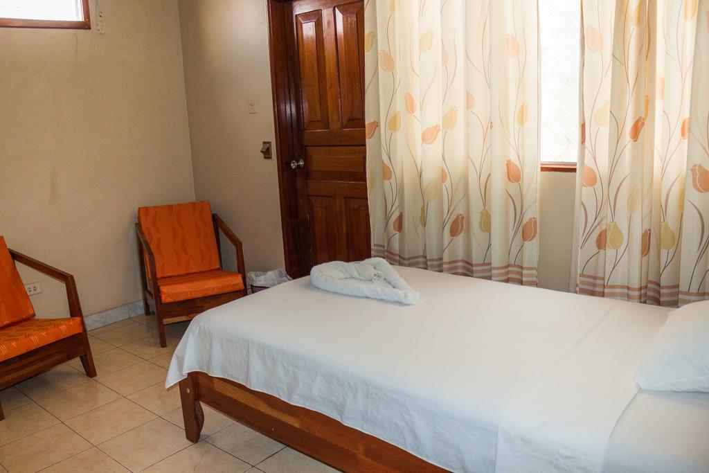 Hotel Golden Star Iquitos Bagian luar foto