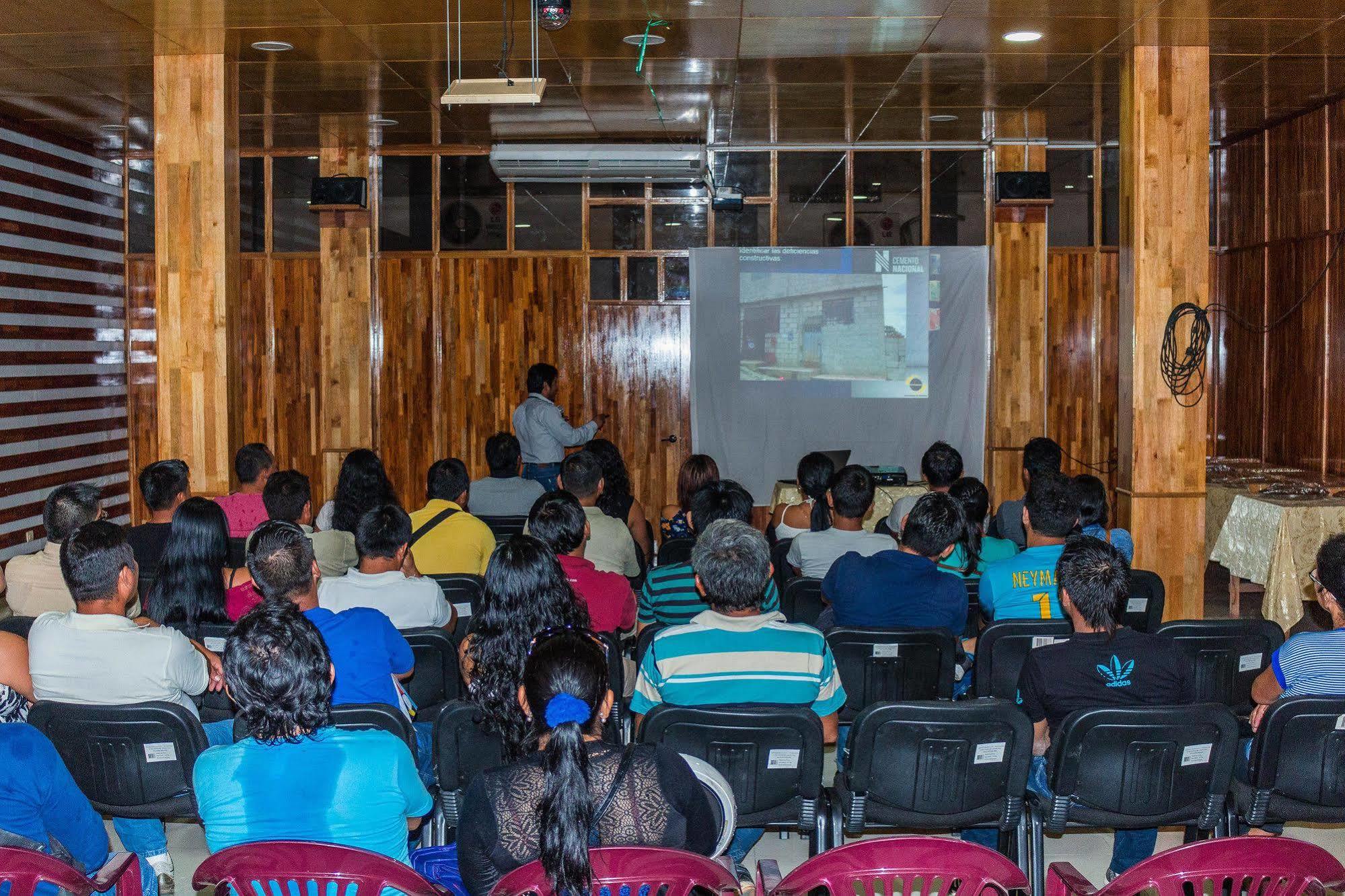 Hotel Golden Star Iquitos Bagian luar foto